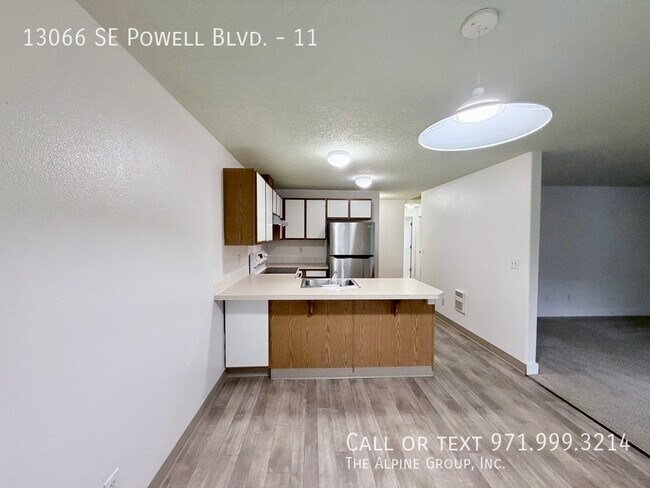 Building Photo - 13066 SE Powell Blvd