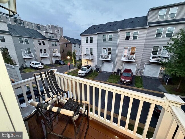 Building Photo - 4812 Crest View Dr