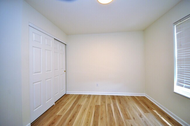 Building Photo - 49 Monterey Cypress Dr