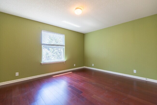 Building Photo - 8922 Weimer Forest