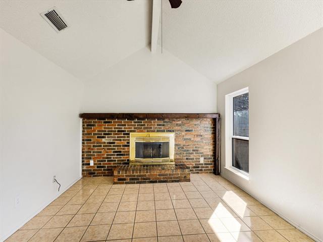 Building Photo - 4621 Riverpark Dr