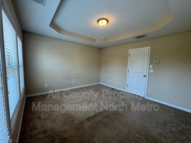 Building Photo - 837 Ivy Vine Pl