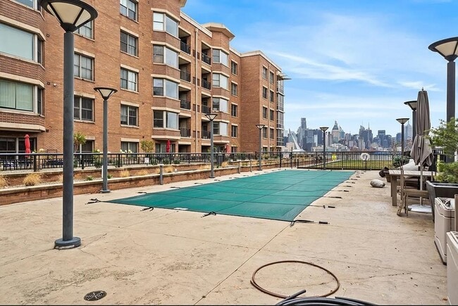 Building Photo - 20 Ave at Port Imperial