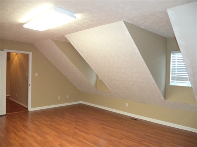 Building Photo - 5942 Katrina Ln
