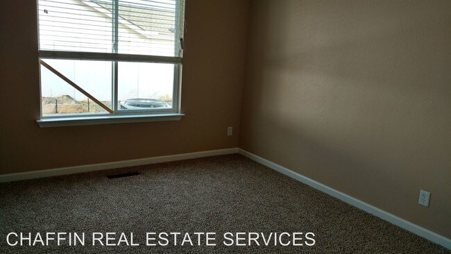 Building Photo - 1414 Red Bluff Way