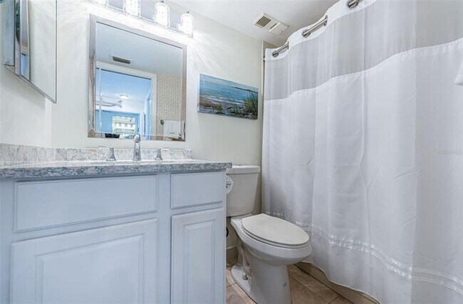 Building Photo - 6322 Palma Del Mar Blvd S