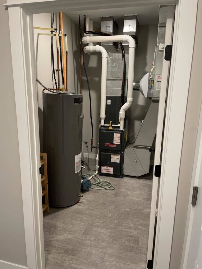 Building Photo - 5853 41st St S