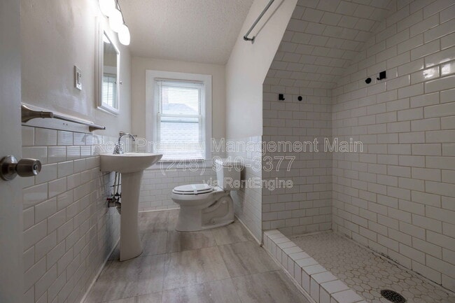 Building Photo - 1408 Glynn Ct