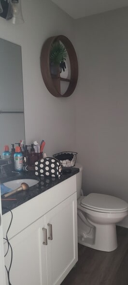 Building Photo - 151 Sunburst Villa Dr