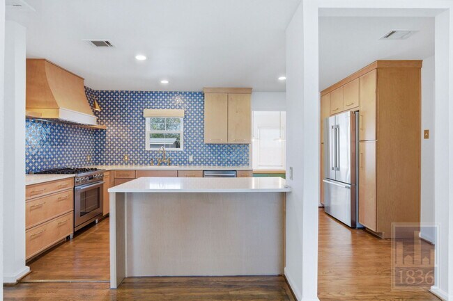 Building Photo - 8324 Burrell Dr