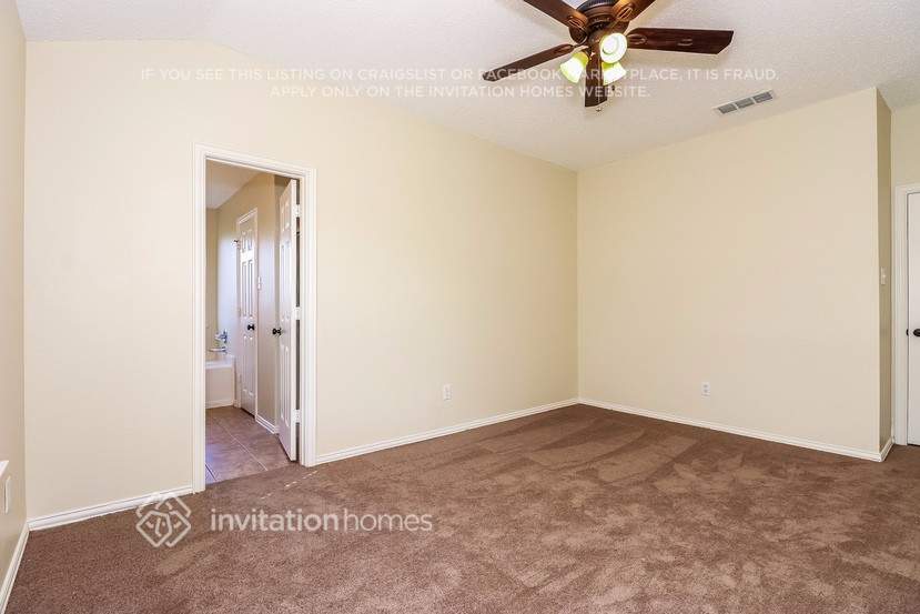 Building Photo - 1044 Waterview Dr