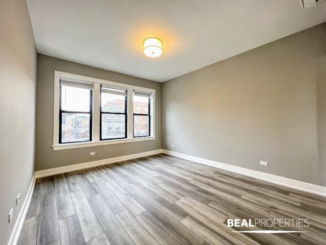 Primary Photo - 2 bedroom in CHICAGO IL 60613