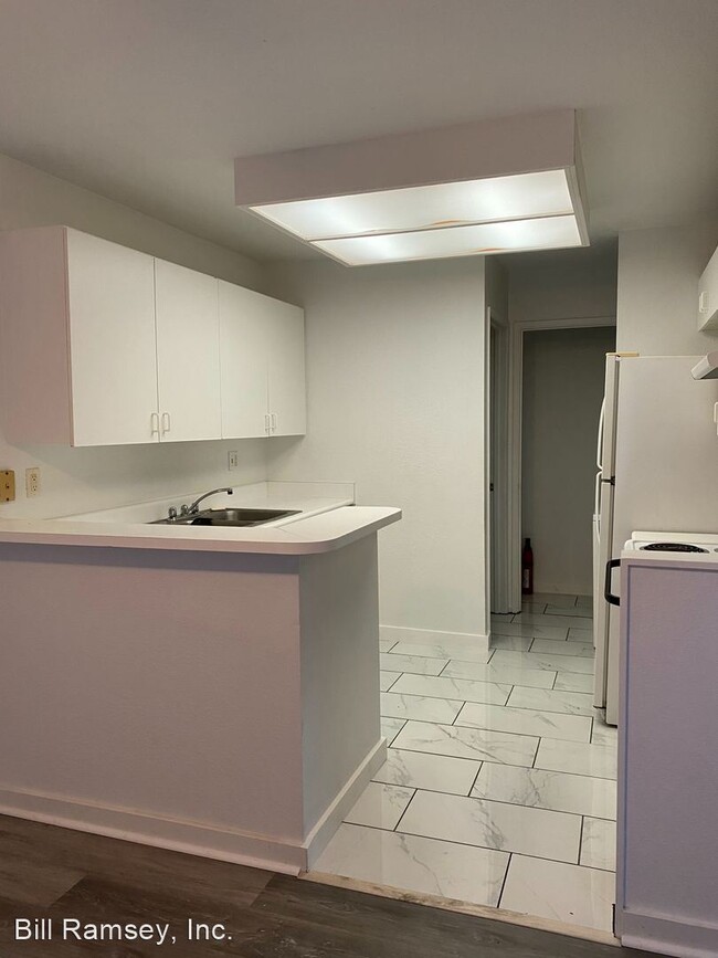 Building Photo - 2 br, 2.5 bath House - 565 H MANANAI PLACE