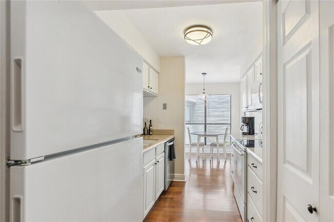 Building Photo - 239 Plimsol Ct