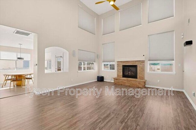 Building Photo - 8523 Waterford Pl NE