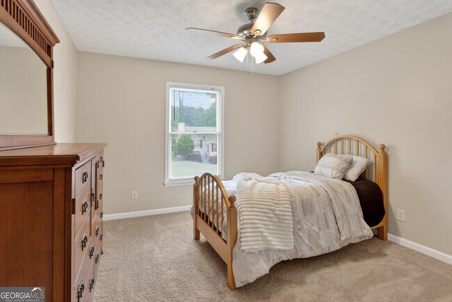 Building Photo - 2562 Kennesaw Springs Ct