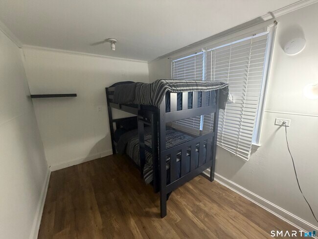 Building Photo - 130 Spring St