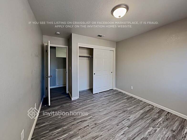 Building Photo - 224 Wren Dr
