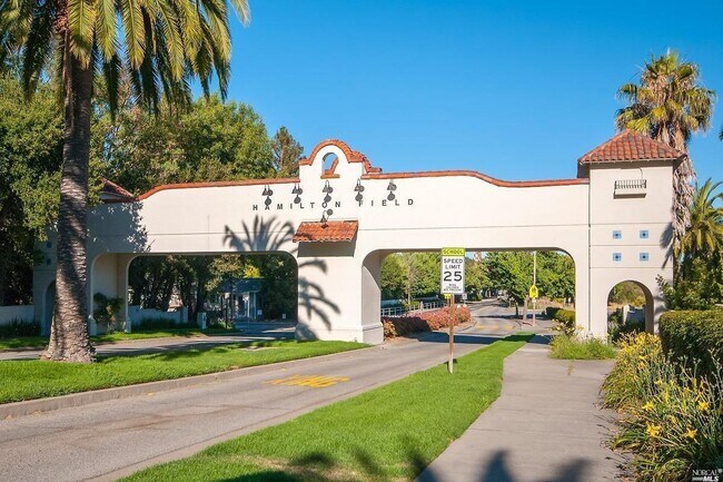 Building Photo - 41 Presidio Dr