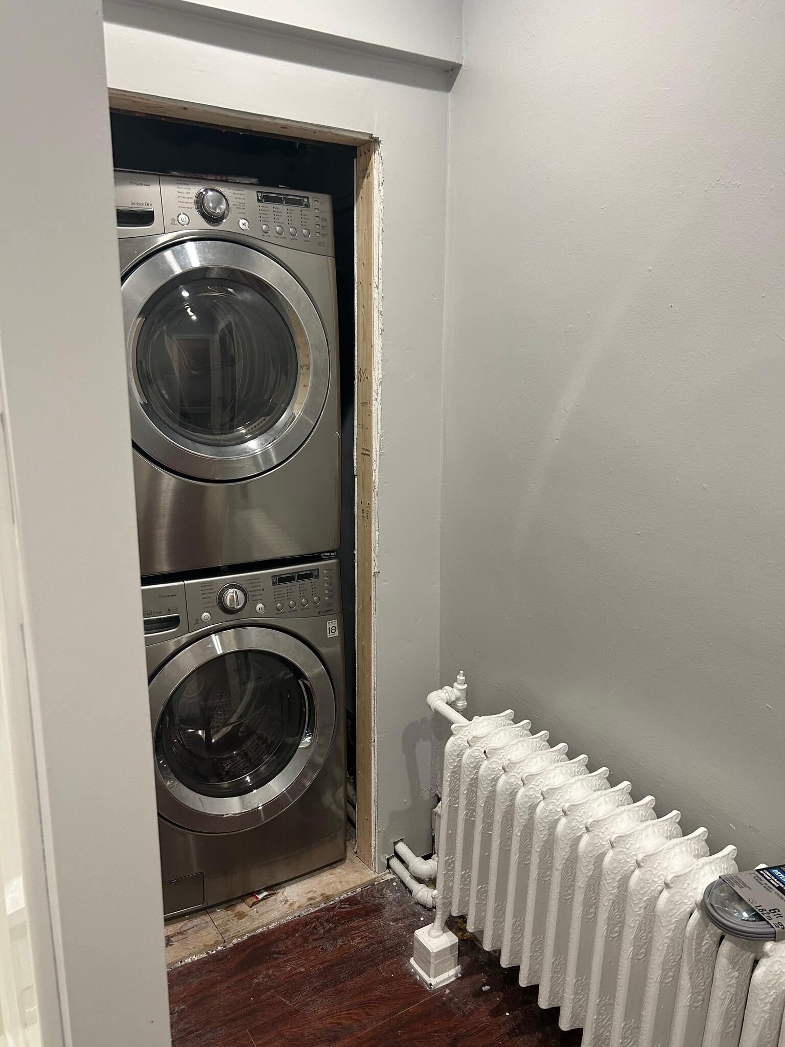 Building Photo - 1309 7th St SE