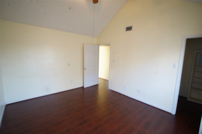 Building Photo - 8587 Sands Point Dr