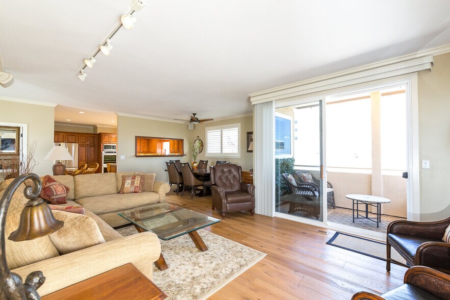 Building Photo - 34 4th St