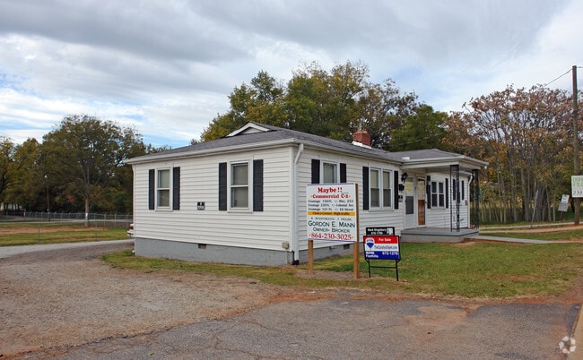 Building Photo - 1606-1608 W Blue Ridge Dr