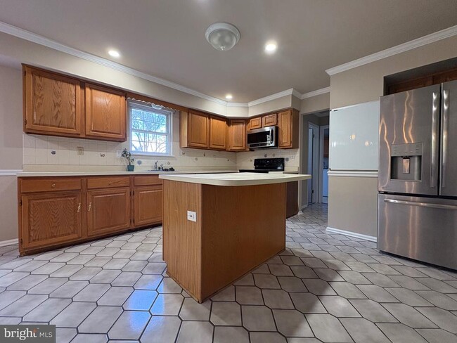 Primary Photo - 902 Kirby Dr