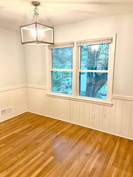Dining Room - 1118 Arlington Pkwy NE