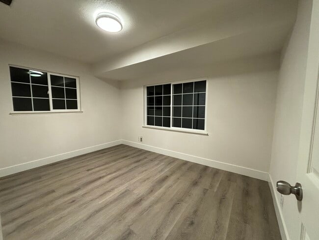 Building Photo - 516 Ribier Ave