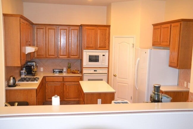 Building Photo - 8741 Lemens Spice Trail