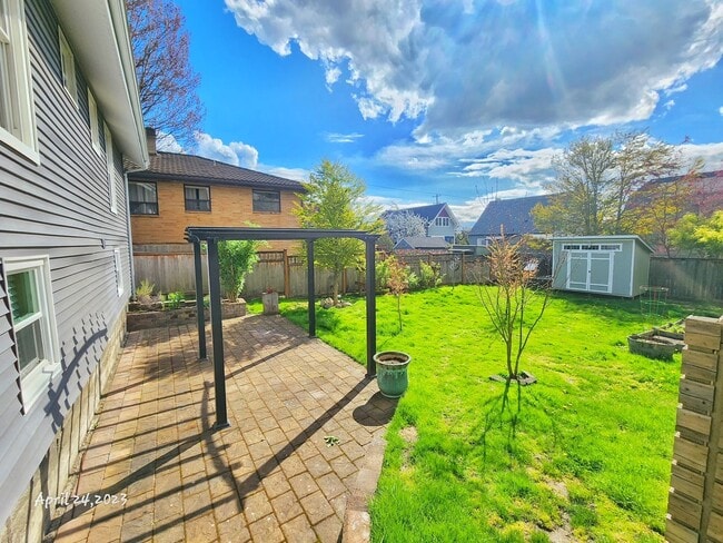 Building Photo - Charming 4 bed 1.75 Bath Home in Ravenna