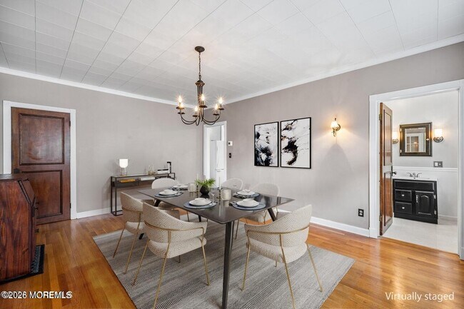 Building Photo - 615 Overton Pl