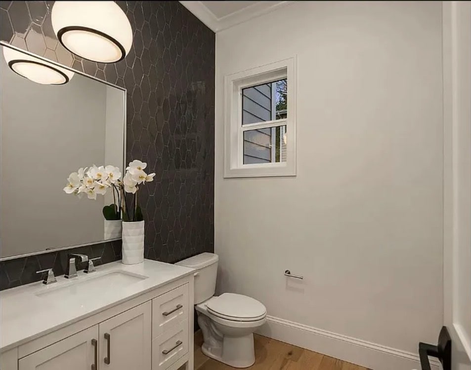 Building Photo - 2480 155th Pl SE