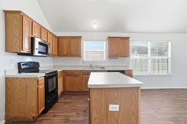 Building Photo - 5517 Timber Ridge Ct