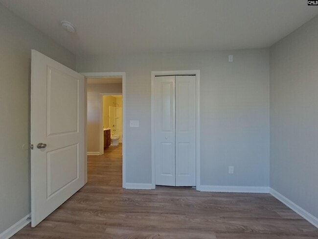 Building Photo - 513 Scribes Ln