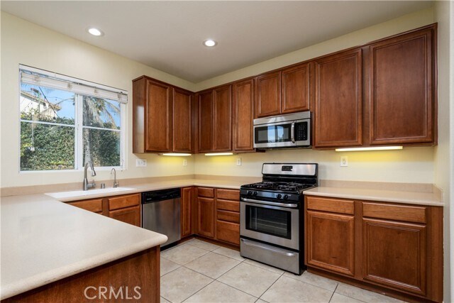 Building Photo - 16442 El Revino Dr