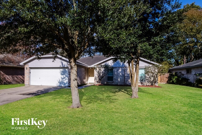 Building Photo - 3627 Village Grove Dr