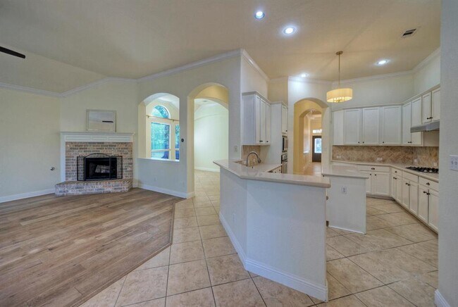 Building Photo - 7216 Via Correto Dr