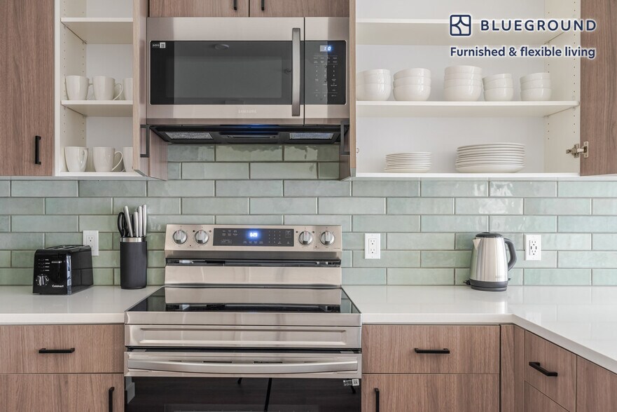 Building Photo - 100 Callan Ave