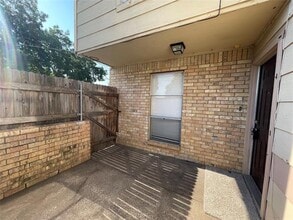 Building Photo - 5524 Lewis Ct