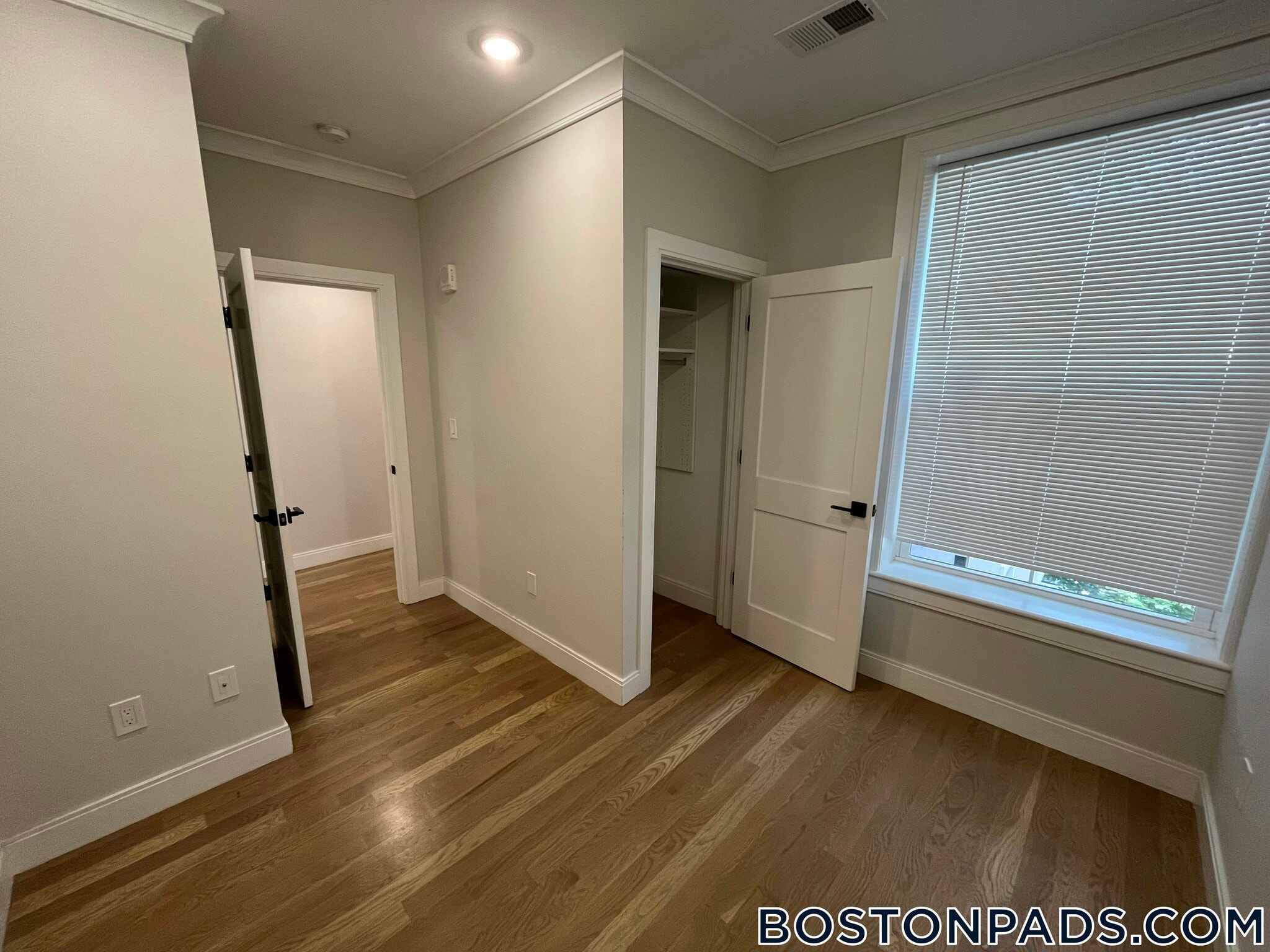 Building Photo - 47 Englewood Ave