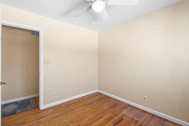 Building Photo - 227 S Prospect St