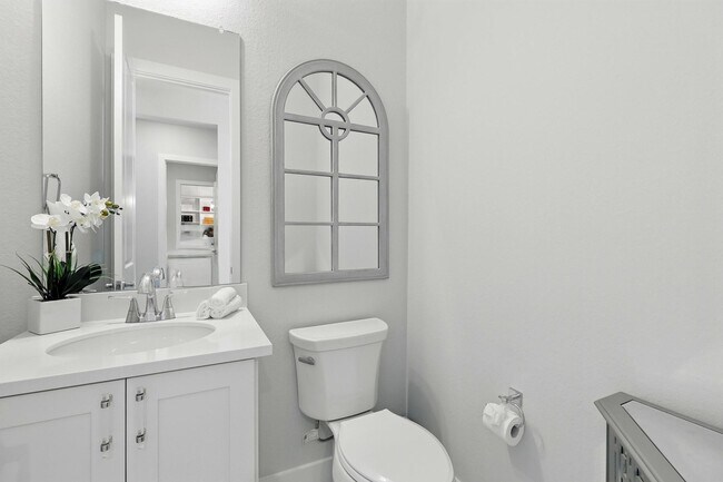 Building Photo - 26923 Arethusa Ct