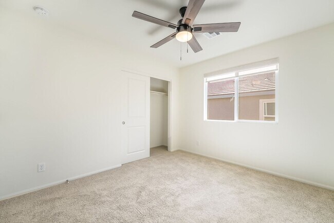 Building Photo - GORGEOUS BRAND NEW 4 BEDROOM HOME FOR LEASE!