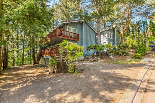 Building Photo - 307 Cervantes Cir