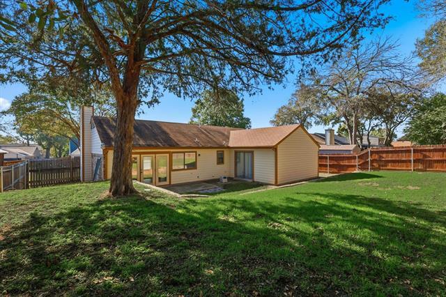 Building Photo - 513 Mack Dr