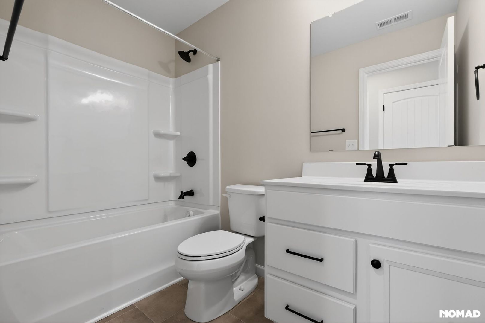 Building Photo - 102 alpine ct