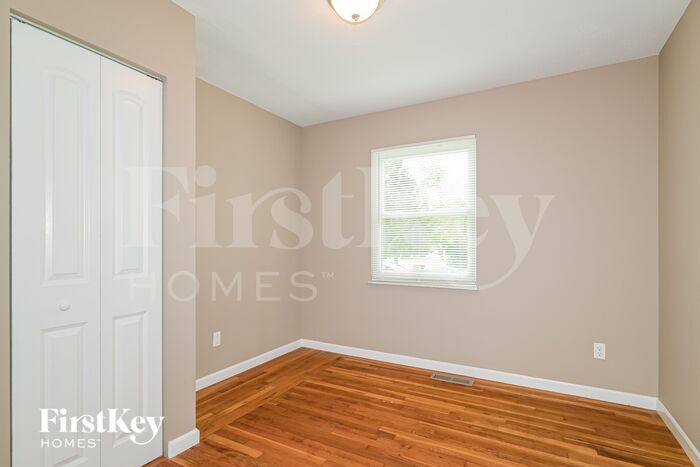 Building Photo - 2585 Teakwood Manor Dr