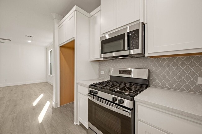 Building Photo - 2629 Tanager St